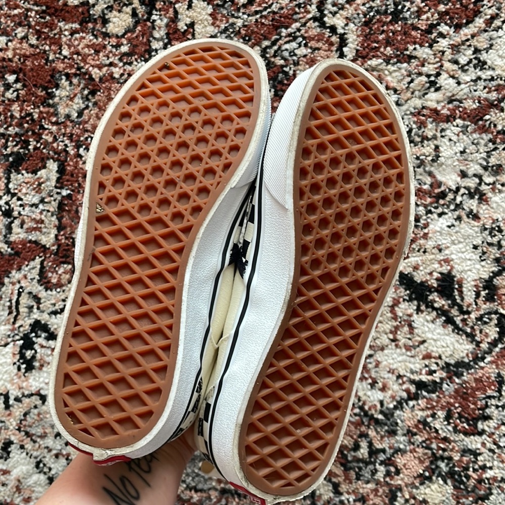 Vans - Picture 8 of 11